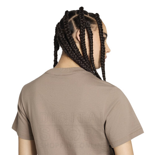 REMERA ESSENTIALS 3 TIRAS