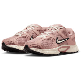 ZAPATILLAS W NIKE V5 RNR SUEDE