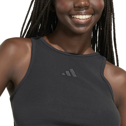MUSCULOSA ESSENTIALS