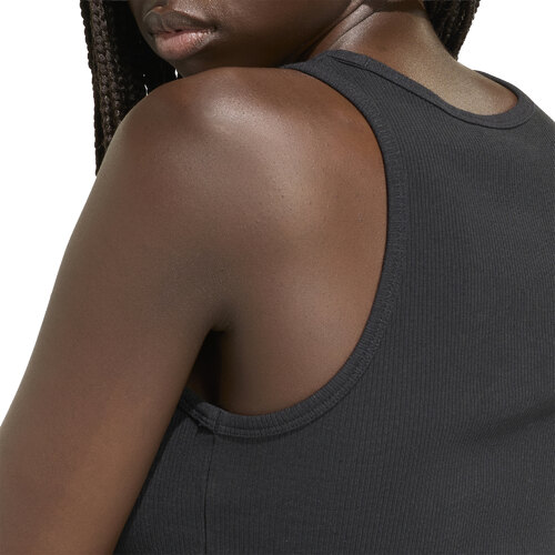 MUSCULOSA ESSENTIALS