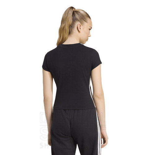 REMERA ESSENTIALS PADDED SLIM