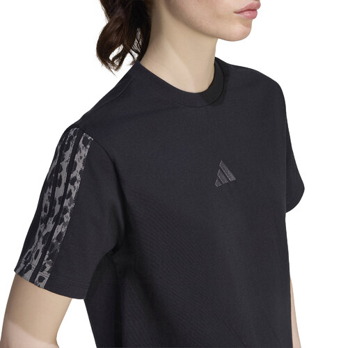 REMERA SEASONAL ESSENTIALS