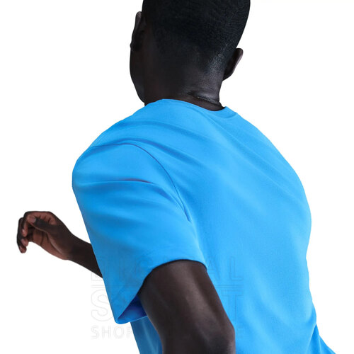 REMERA DRI FIT RUN