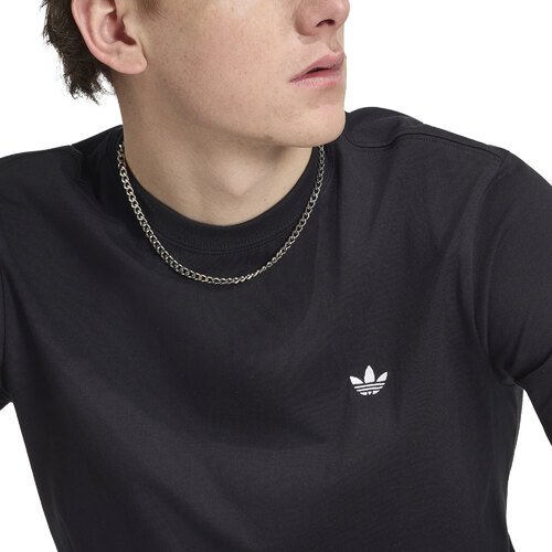 REMERA TRIFOLIO ESSENTIALS