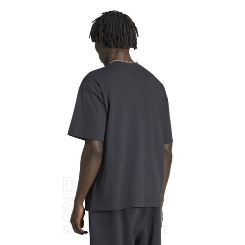 REMERA ELEVATED