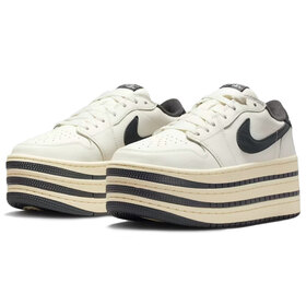 ZAPATILLAS WMNS AIR JORDAN 1 TRIPLE STACK