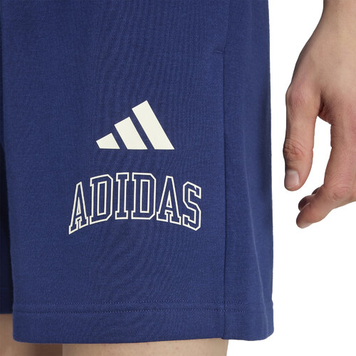 SHORT SEASONAL ESSENTIALS COLLEGIATE