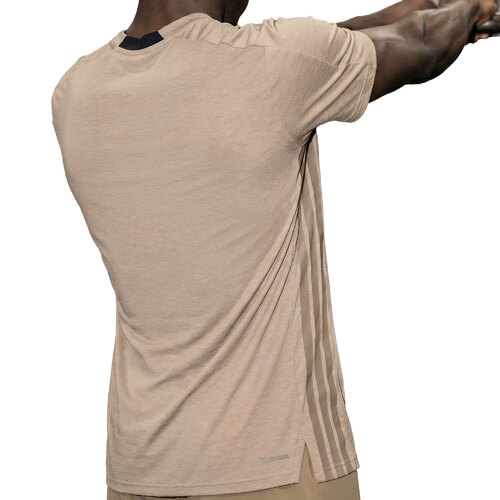 REMERA DESIGNED 4