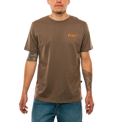 REMERA OSTRABA