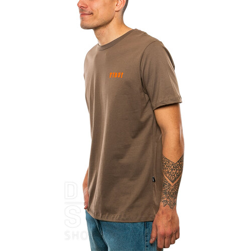 REMERA OSTRABA