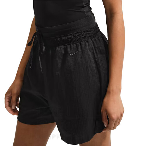 SHORT SPORTSWEAR