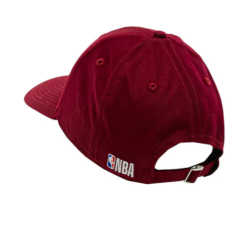 GORRA CURVED STRUCTURE BULLS