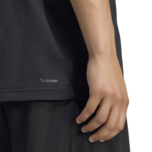 REMERA WORKOUT ESSENTIALS
