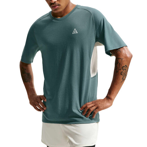 REMERA ACG SOLAR CHASE
