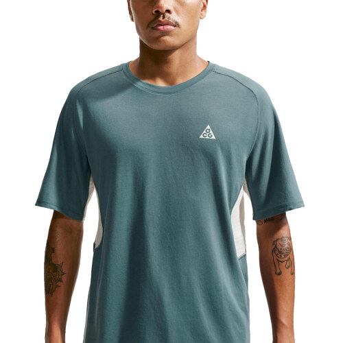 REMERA ACG SOLAR CHASE