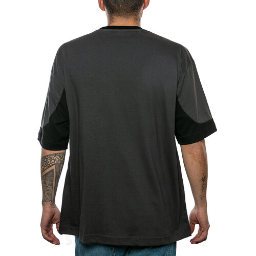 REMERA CONTRAST OVER