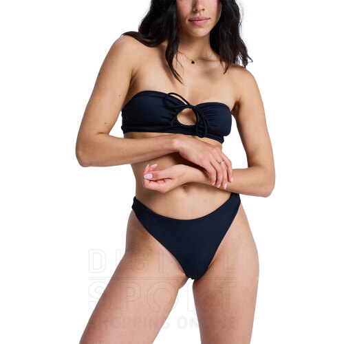 BIKINI ESSENTIALS