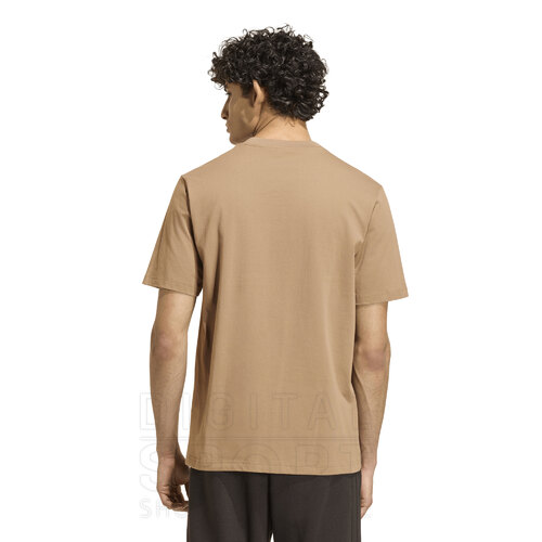 REMERA ESSENTIALS LINEAR