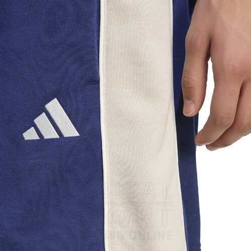 SHORT SEASONAL ESSENTIALS