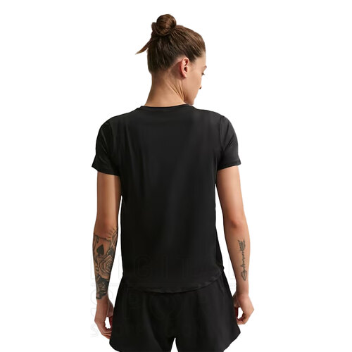 REMERA ONE CLASSIC