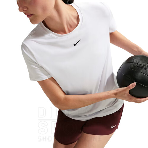 REMERA ONE CLASSIC