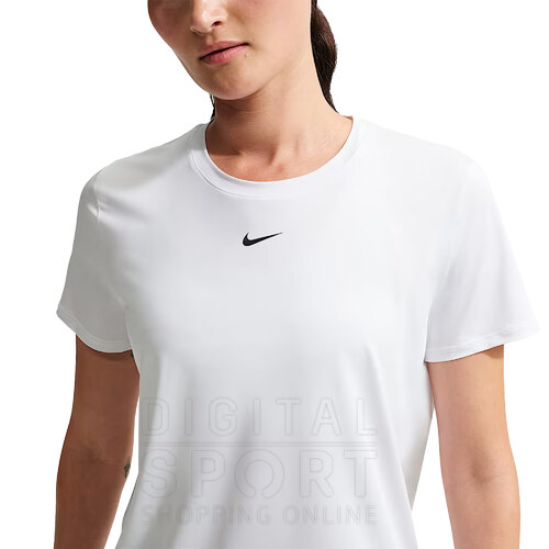 REMERA ONE CLASSIC