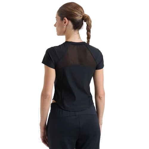 REMERA SWIFT
