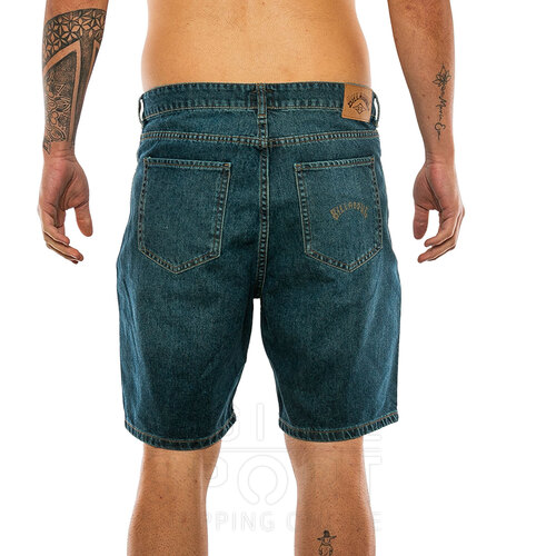 BERMUDA STRAIGHT CHALKY