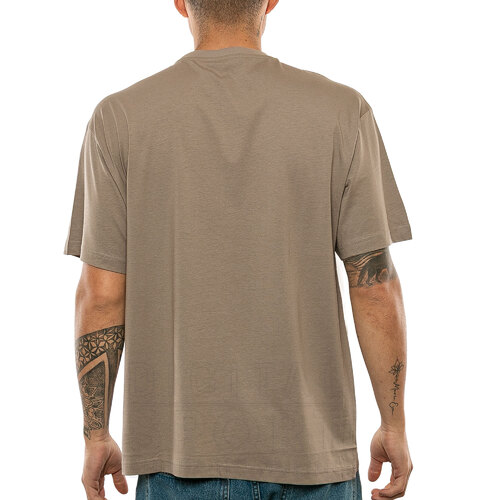 REMERA GRAPHICS RELAXED BADGE