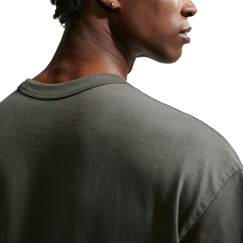 REMERA PREMIUM ESSENTIALS